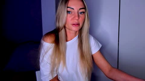 Snapshot of adriana_coy_ chatting on January 2025 03:29:02 PM Adriana online show from January 2025 03:29:02 PM