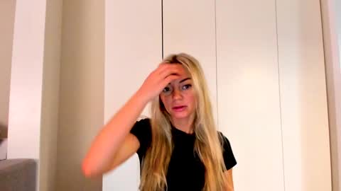 Snapshot of adriana_coy_ chatting on January 2025 12:48:01 PM Adriana online show from January 2025 12:48:01 PM