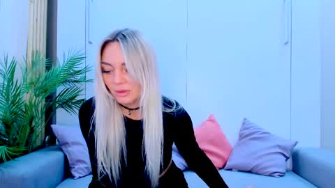 Snapshot of adriana_coy_ chatting on March 2025 12:22:02 PM Adriana online show from March 2025 12:22:02 PM