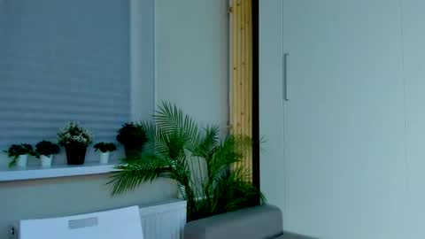 Adriana online show from March 2026 06:12:02 PM