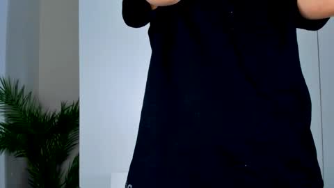 Adriana online show from March 2026 01:48:02 PM