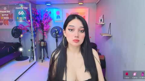 Adri  online show from October 2025 11:58:02 AM