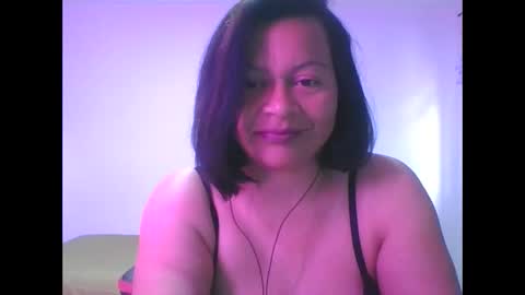 adrianagogo18 online show from October 2025 01:52:01 PM