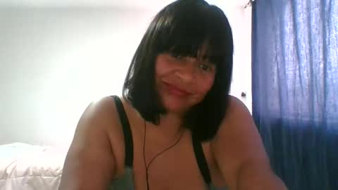 adrianagogo18 online show from December 2025 06:56:02 PM