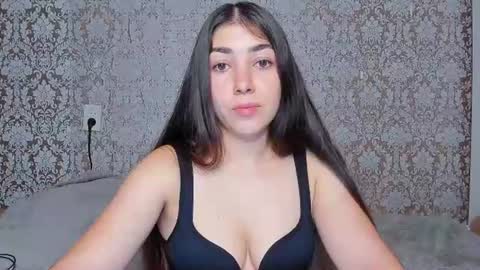 Snapshot of adrianakuiper chatting on July 2026 07:07:01 PM Adriana online show from July 2026 07:07:01 PM