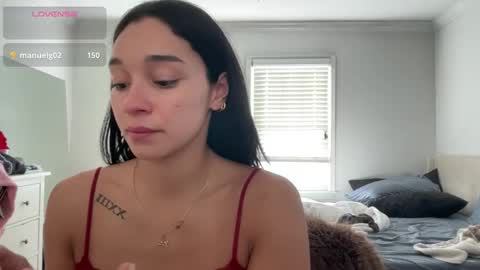 Adrianna  online show from December 2025 05:19:02 PM