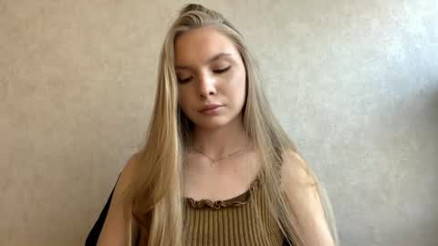Snapshot of adriannemuldowney chatting on August 2026 03:36:01 PM Caroline online show from August 2026 03:36:01 PM