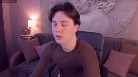 adrianoaubert online show from March 2025 10:30:02 AM