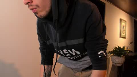 Snapshot of adrianwilliams_ chatting on March 2026 09:47:02 PM Adrian Williams online show from March 2026 09:47:02 PM