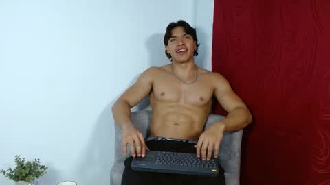 adriel_escalante online show from September 2025 03:19:02 AM