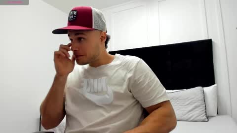 Adrein Roche online show from January 2025 11:11:01 PM