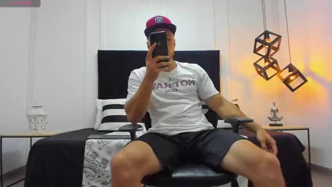 Adrein Roche online show from February 2025 11:30:01 PM