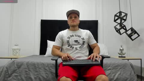 Adrein Roche online show from March 2025 12:29:02 AM