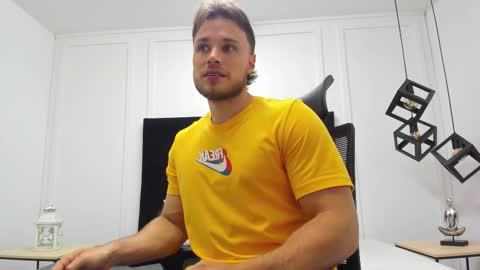 Adrein Roche online show from October 2025 10:47:01 PM