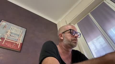 adrienfromparis online show from August 2026 05:59:01 PM