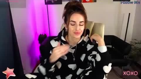 Adriana online show from March 2025 04:51:02 PM