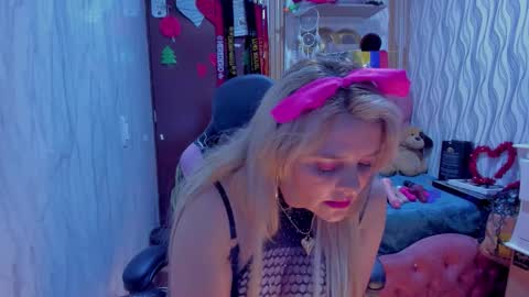 Snapshot of adriiana_fox_ chatting on February 2026 06:02:02 PM adriiana_fox_ online show from February 2026 06:02:02 PM