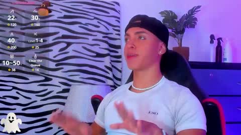 Snapshot of adriianlopez chatting on January 2025 05:42:02 PM Adrian Lopez online show from January 2025 05:42:02 PM