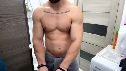 Mrrfitt online show from October 2025 12:15:01 PM