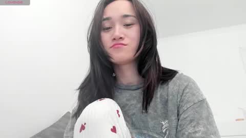 Aenie online show from March 2025 08:20:02 AM