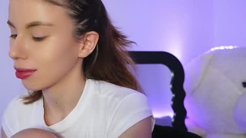 Aelia online show from February 2026 06:38:01 PM