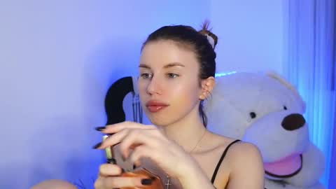 Aelia online show from March 2026 06:23:02 PM