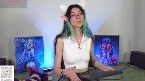 Afina online show from November 2025 02:47:02 AM