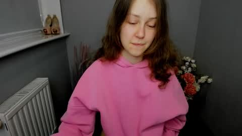 Afina online show from February 2025 08:11:02 AM