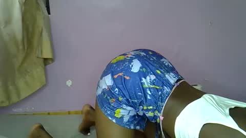 african_001 online show from November 2025 06:18:02 AM