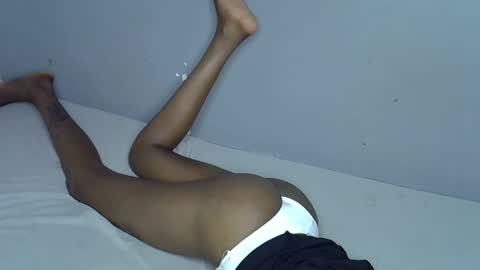 african_001 online show from November 2025 06:56:02 AM