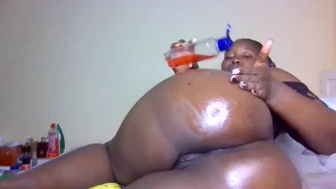 Snapshot of africana_08 chatting on June 2026 06:25:01 AM africana_08 online show from June 2026 06:25:01 AM