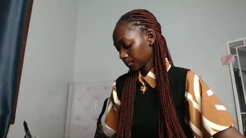 CIARA online show from October 2025 12:05:01 PM