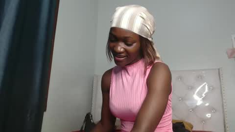 CIARA online show from November 2025 10:38:02 AM