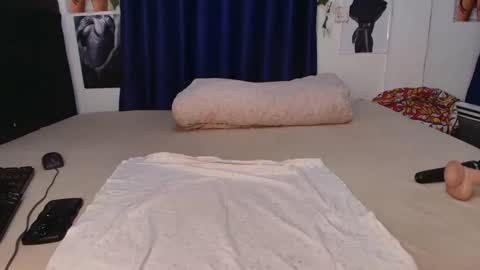 Africanpetitequeenn online show from March 2026 07:42:02 PM