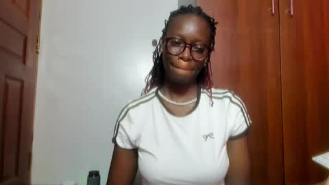 Leah online show from December 2024 04:53:02 AM