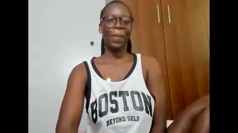 Leah online show from February 2025 04:52:02 AM