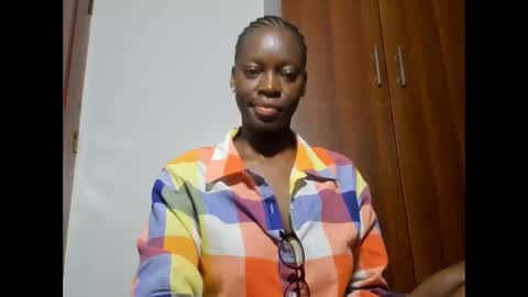 Leah online show from February 2025 12:41:01 AM