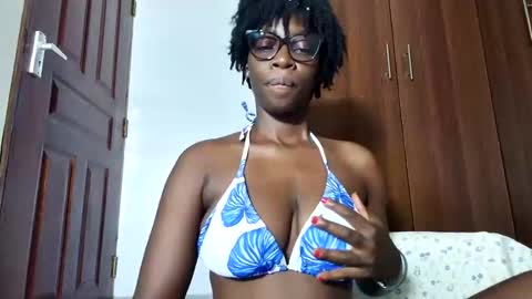 Leah online show from April 2026 12:46:02 AM