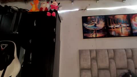 Snapshot of afrodita096 chatting on January 2025 12:57:01 AM afrodita096 online show from January 2025 12:57:01 AM