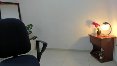 Lorena online show from September 2025 02:33:02 PM