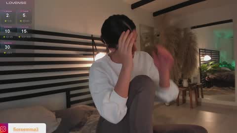 Emma online show from December 2024 01:25:01 AM