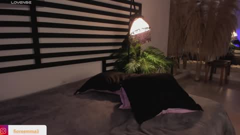 Emma online show from January 2025 12:49:02 AM