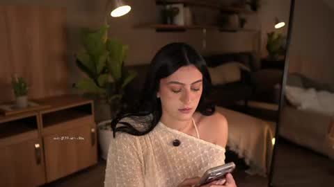 Snapshot of afrodita__25 chatting on July 2026 05:18:02 PM Emma online show from July 2026 05:18:02 PM