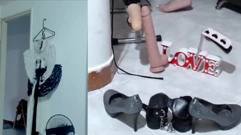 Snapshot of afroditacute16 chatting on September 2025 10:21:02 PM afroditacute16 online show from September 2025 10:21:02 PM