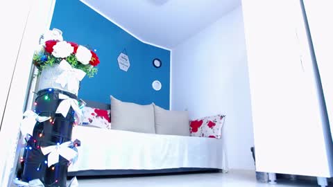 Amalia online show from December 2024 04:50:01 PM