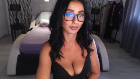 Snapshot of afrodityfit chatting on September 2025 01:34:02 PM Afro online show from September 2025 01:34:02 PM