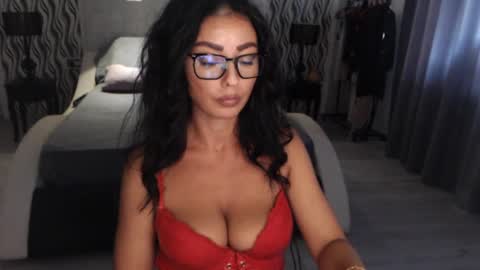 Snapshot of afrodityfit chatting on September 2025 01:58:01 PM Afro online show from September 2025 01:58:01 PM