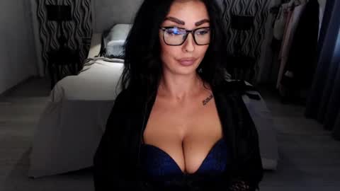 Snapshot of afrodityfit chatting on November 2025 02:07:02 PM Afro online show from November 2025 02:07:02 PM