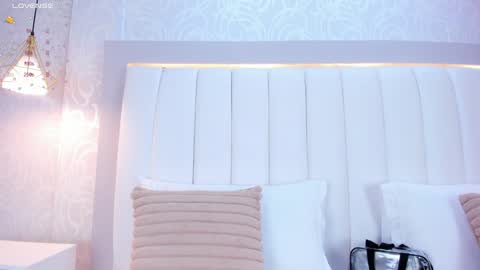 A F R O D I T A  online show from December 2024 12:13:02 PM