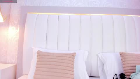 A F R O D I T A  online show from January 2025 11:37:01 AM